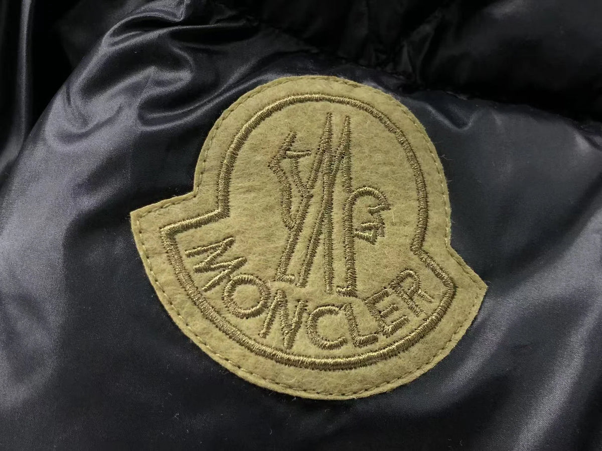 Moncler Sumido Down Jacket – Men's Black